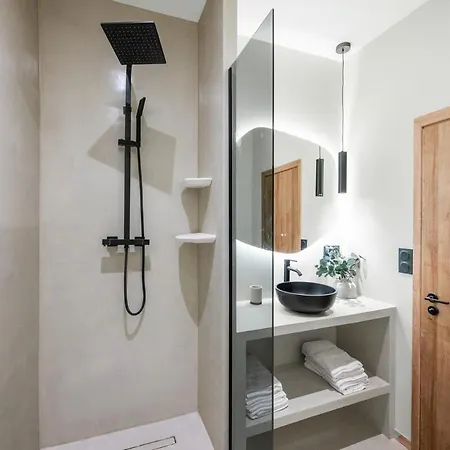 Beautiful Apartment, Old