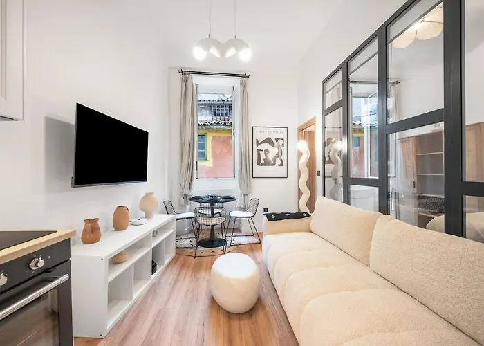 Beautiful Apartment, Old Lejlighed Nice